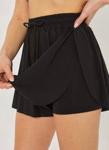 Load image into Gallery viewer, Miranda Shorts
