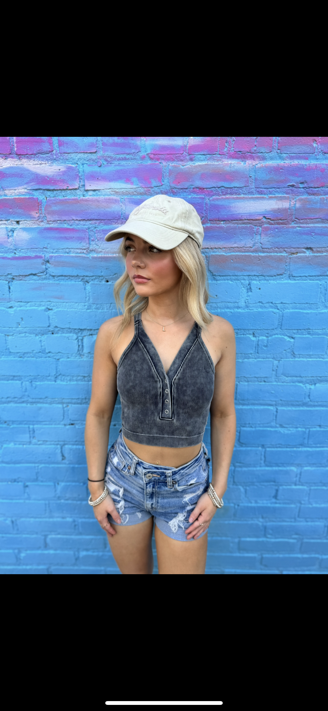 Gemma Crop