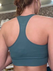 Susan Keyhole Crop