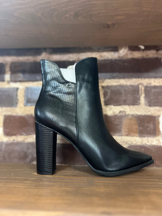 Lucy Bootie